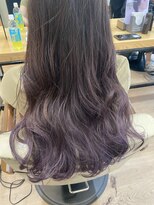 ウォーカーズ(WALKERS)&nbsp;ハイライト履歴ありの髪にラベンダーカラー