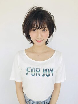 シウ 人形町(shiwu) shiwu小顔ショート