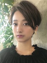 大人ショート/ひし形シルエット/前髪長め/耳掛け/30代・40代