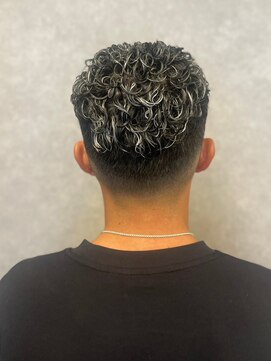 スター(STAR) メッシュ/スパイラルパーマ/ツイストパーマ/ツーブロック/メンズ