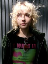 ユルク(JURK nagoya)&nbsp;ホワイトブロンドカール