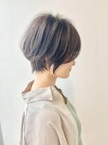 アルトル 池袋(altru)&nbsp;◇ショートボブホワイトグレージュミニウルフチェリーブラウン