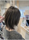 アッシュグレージュ