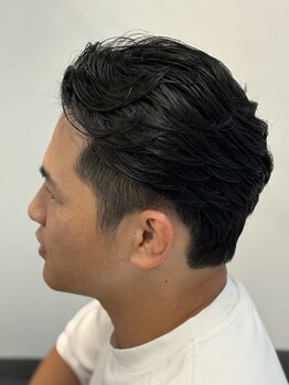 ディシェーレローブ(die Schere Lob)の写真/【メンズにもオススメ★当日予約OK】髪質や骨格に合わせて、ON・OFFどちらもキマるスタイルをご提案♪