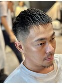 刈り上げセンターパート/フェザーパーマ/サーフカール/有楽町
