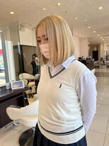 アース コアフュールボーテ 諏訪店(EARTH coiffure beaute)&nbsp;ブロンド_ハイトーン_ケアブリーチ_切りっぱなし