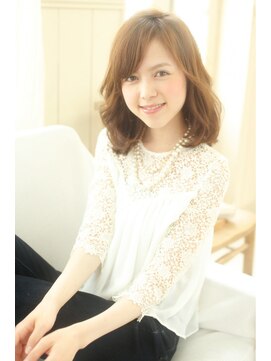 メリーランド 自由が丘(MerryLand) 大人かわいい斜めバングのふわミディ