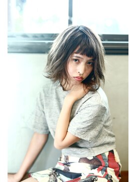 モノ アンド イニ(Mono & inni) 【奈良/inni hair】外国人風カラー　ボブ　ショートバング