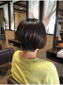ショートボブ