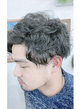 ジール(Zeal) 20.30.40代◎ダンディにキメろ！存在感ツイストスパイラルパーマ