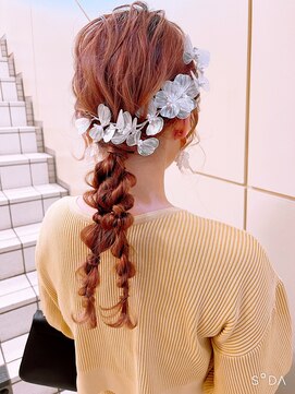 ヘアメイク ジェイエム ツイン編みおろし