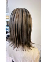 アプリバイリアン 浦和2号店(appri by Rien)&nbsp;アンブレラカラー/逆インナー/切りっぱなし