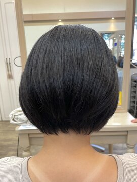 アルターリール(aL ter Rire) 黒髪/グレーベージュ/レイヤーロング/前髪パーマ /中村郁未