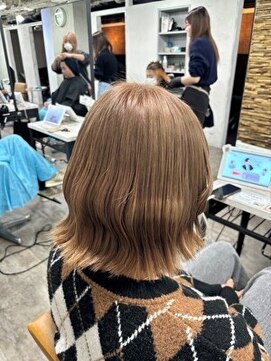 プライズ アイリス 池袋東口店(prize Iris) ミルクティーベージュ/インナーエクステ/ホワイトカラー/池袋