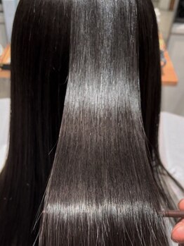 ラグジュアリーサロン ウィッシュ(Luxury Salon Wish)の写真/より自然さを追求☆髪質改善ストレートがこの時間と価格で?!予想以上の仕上がりに思わず触れたくなる[調布]