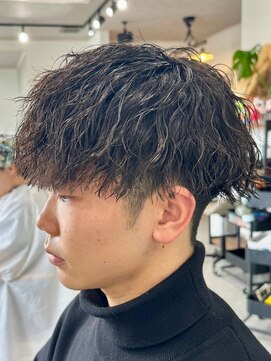 フゥ 宇都宮(FeU) 波巻きパーマメンズパーマメンズヘアツーブロックツイストパーマ