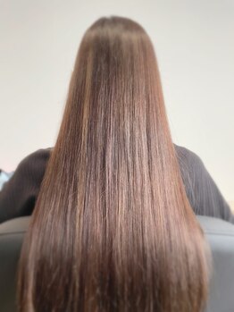 トリコ(torico)の写真/【縮毛矯正+カット+トリートメント¥14800】ダメージレスでナチュラルなうる艶ストレートが叶います◇