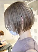 横浜西口ショートボブ顔周りレイヤーボブグレージュカラー