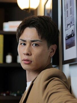 ラヴィ 横浜店 別邸(LAVIE) ダークアッシュ/カルマパーマ/アッシュブラック<理容室>[横浜駅]