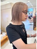 札幌ボブ　大人かわいいぱつっとボブ　ハイトーンベージュ