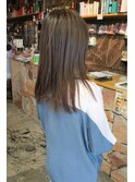 人気のアッシュベージュ＊毛先厚めロング