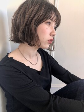 ガリカ(Gallica kinshicho) 外ハネウェーブボブ × ダークグレージュハイライト