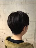 ハンサムショート_アッシュブラウン外ハネボブ