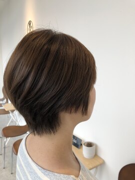 カミキリヌシ ショートボブ