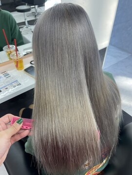 ヘアメイク アリープ(HAIR MAKE ALEAP) シルバーアッシュ