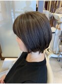 ショートボブ