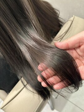 エレノア 池袋店(Eleanor) 柔らかオリーブベージュ