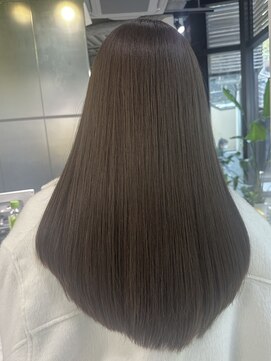 シティ(CITY) グレージュカラー×ツヤ髪レイヤーカット髪質改善トリートメント