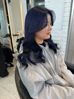 インク サカエ(inq sakae)&nbsp;艶髪ブルブラック/レイヤーカット