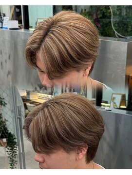 ステラ(STELLA) センターパート/外国人風ハイライト/メンズデザインカラー