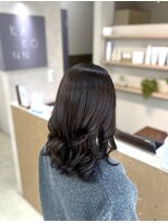 カコン(KAKONN)&nbsp;ミディアム巻き髪　ダークフォギーベージュ