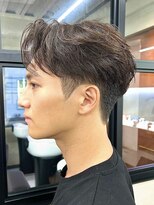 ニコトウキョウ 新宿(nico TOKYO)&nbsp;テーパーフェードニュアンスパーマ刈り上げセンターパートメンズ