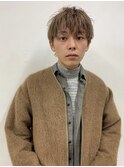 柔らかさあるベージュカラー