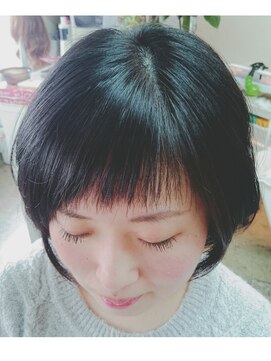ヤング(young HAIR SALON) お洒落感漂うショートボブ