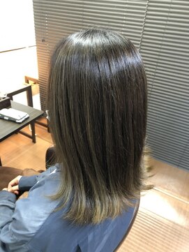 ヘアーメイク クーラ 行橋店(Hair make CURA) 大人女性/ハイライト/30代40代50代艶髪外ハネ