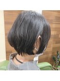 ショートボブ