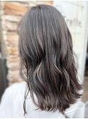 20代30代アッシュグレージュミディアムウルフ伸ばしかけ抜け感