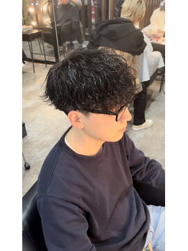 オーラ(AuRa) マッシュ×波巻きパーマ