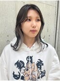 インナーカラーベージュイヤリングカラーミディアムレイヤーボブ