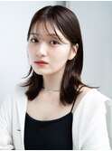 薄めバングレイヤーミディ美髪切りっぱなしミディアム大人女子