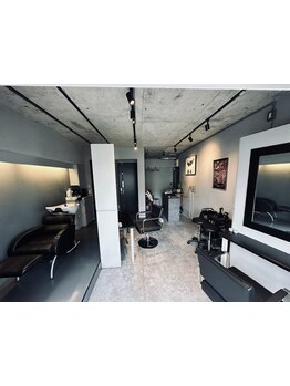 【福岡/天神】ハイキャリアスタイリストによる丁寧なカウンセリングでかっこいいSTYLEを創ります！