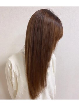 ラプチャー 上小田井(RAPTURE) 髪質改善白髪染めフェミニンロング