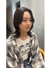 ビー(bee) 【 韓国風顔周りカット 】
