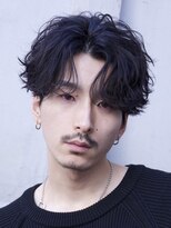 フィフス トウキョウ (fifth TOKYO)&nbsp;渋谷フェザーパーマメンズカットセンターパートウルフマッシュ