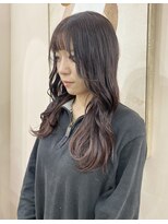 キュオンシア(CUEON. ciea) 赤ピンクカラー