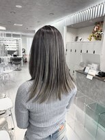 カラット 堺東(CARAT)&nbsp;バレイヤージュ/グレージュ/似合わせカット